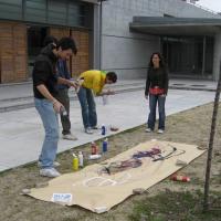 Trabajo en grupo en los jardines de la EPS 4